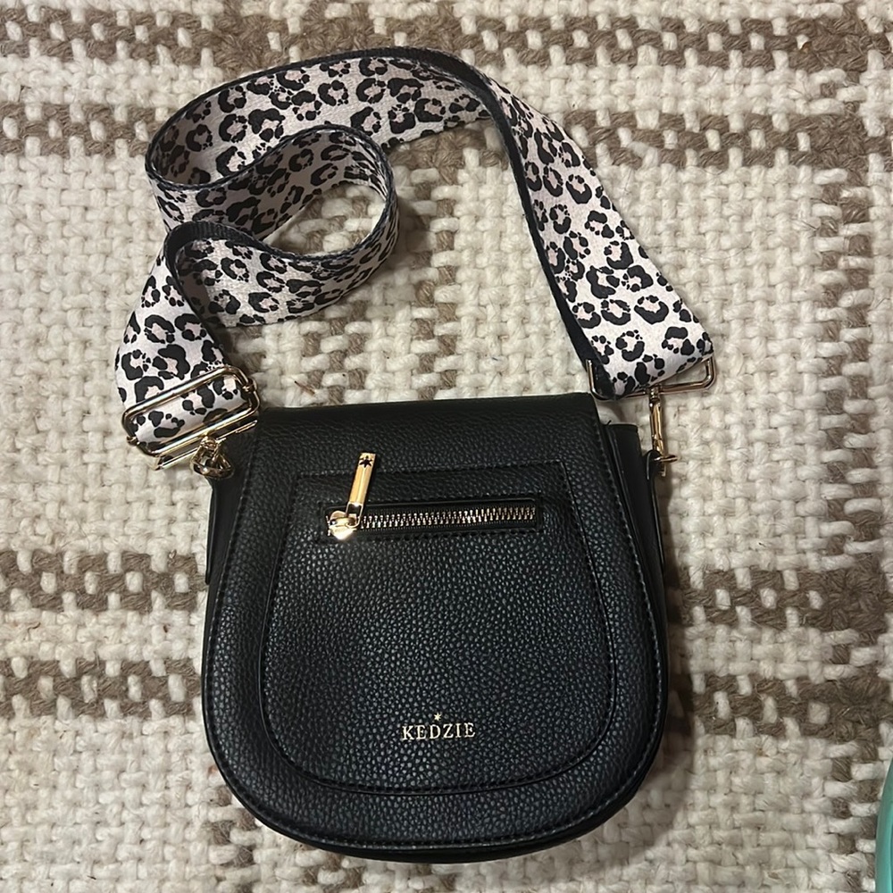 Kedzie black saddle bag